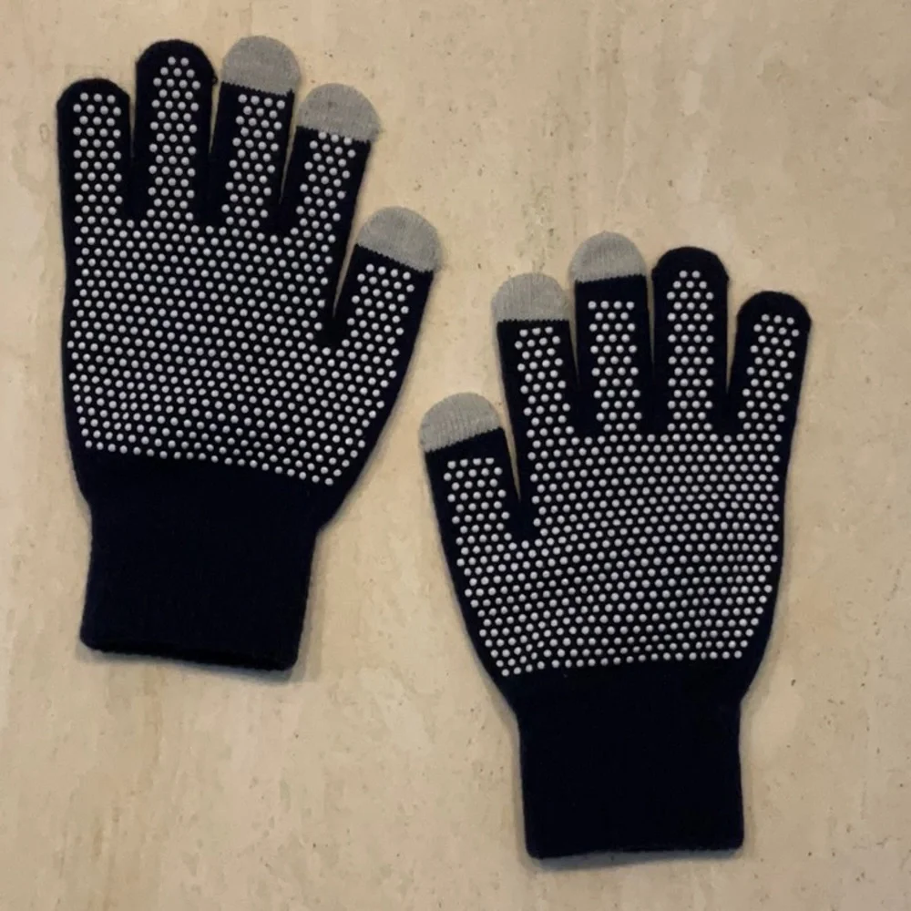 NY Giants Gloves Unisex Knit New York NWOT Logo Season Ticket Holder Blue